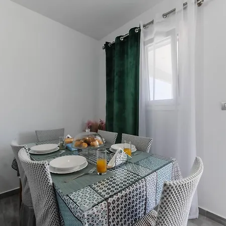 Pelagos * Arhángelosz