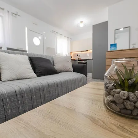 Pelagos * Arhángelosz